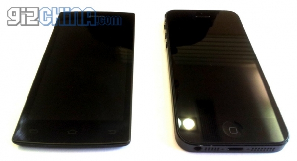 Супертонкий Umeox X5 бок о бок с iPhone 5