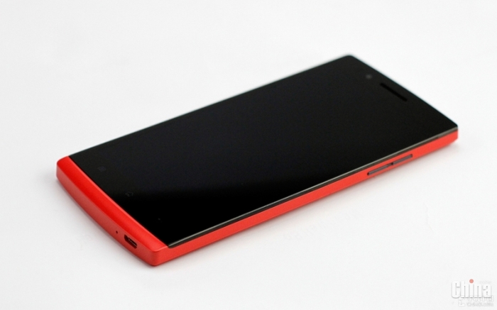 Фотообзор Oppo Find 5 в красном цвете