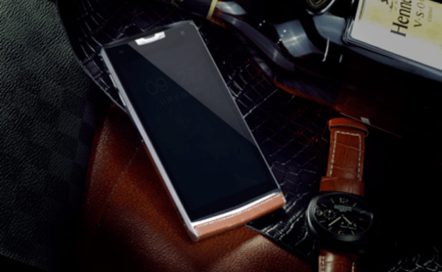 Doogee Titan T3 - смартфон с премиум дизайном и двумя дисплеями