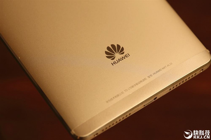 Фотообзор золотого Huawei Mate 8
