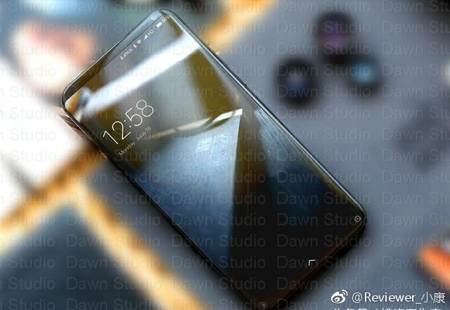 Фото неизвестного смартфона Xiaomi опубликовали в Weibo