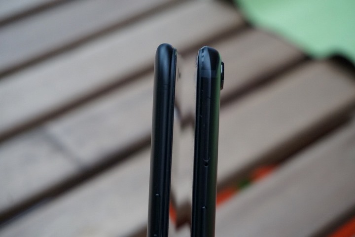 OnePlus 5   Oppo R11  ?