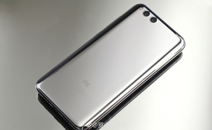 Зеркально-серебристый Xiaomi Mi 6 предстал на новых фотографиях