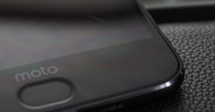 Дисплей смартфона Moto Z2 Force не бьется, но легко царапается