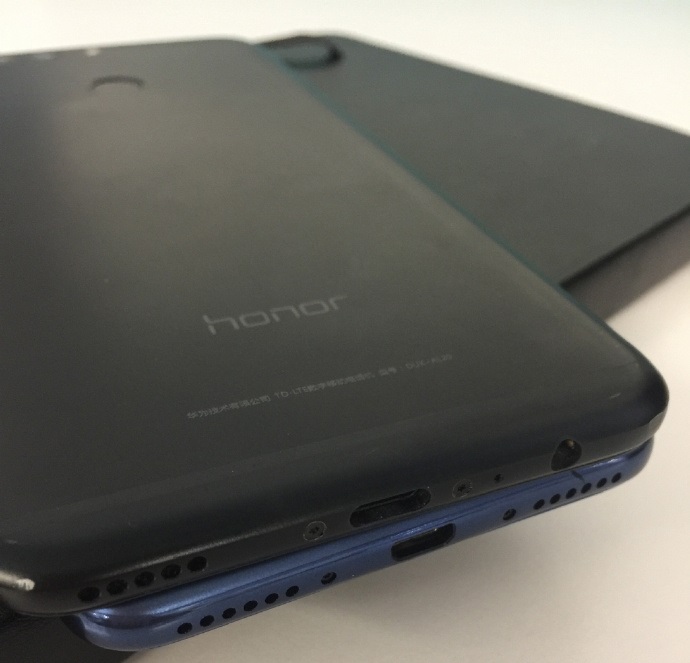    Huawei Honor 7X