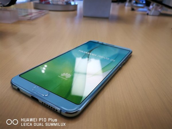 Опубликованы дополнительные изображения Huawei Nova 2S