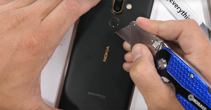 Nokia 7 Plus успешно прошел испытания на прочность