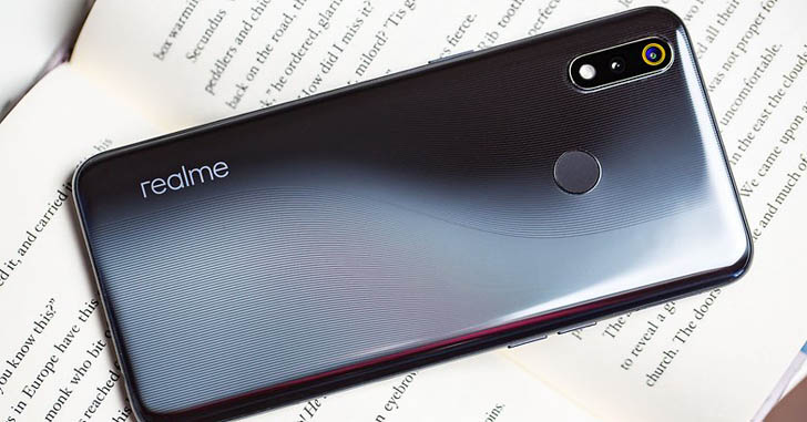 Realme 3 Pro выйдет в версии 8/128 Гб по цене $260