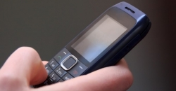 Украинцы отказываются от смартфонов: названы 3 преимущества кнопочных телефонов