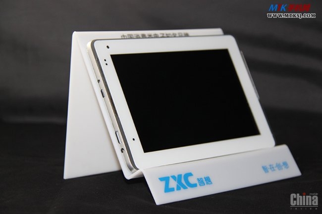 ZXC Chi Z7 Extreme Edition - 7-дюймовый планшет-телефон-телевизор с HD-экраном (фото)