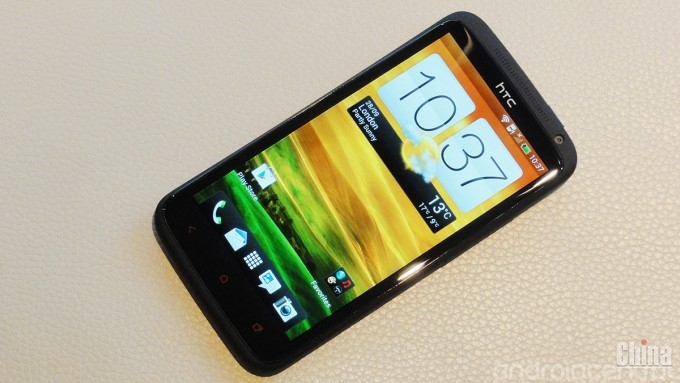 HTC One X+ официально представлен