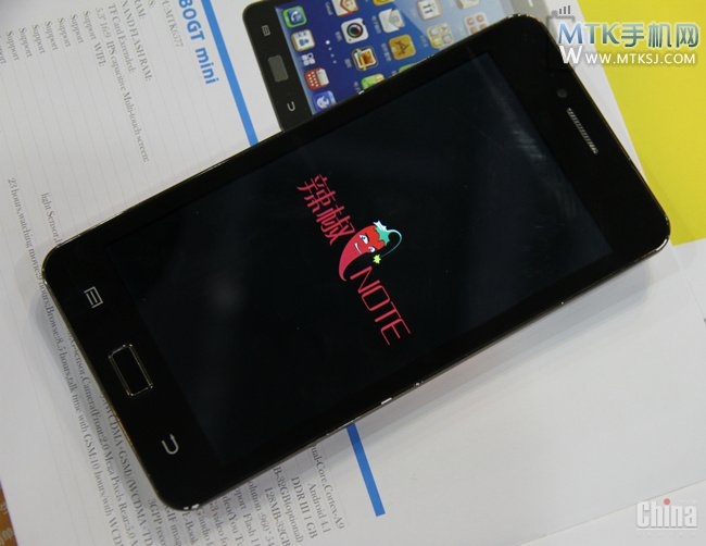 5,3-дюймовый смартфон CUBE U80GT Mini на базе МТ6577 и ОС Android 4.1 (фото)