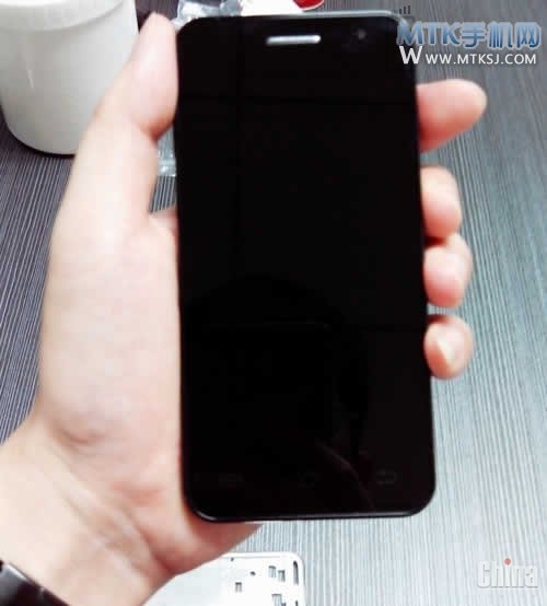 Реальное фото и подробные спецификации нового смартфон JiaYu G2S