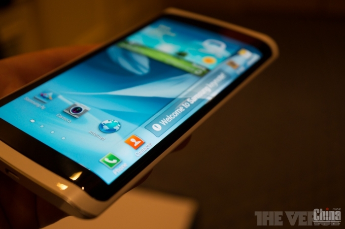 Youm - гибкий OLED-дисплей от Samsung (фото и видео)