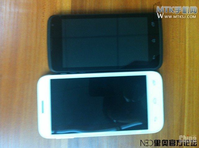 Первые фото 4-ядерного смартфона Neo N003 на базе МТ6589