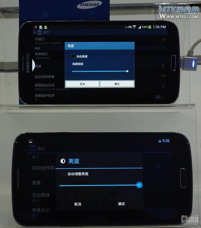 6,3-дюймовый Samsung Galaxy Mega vs 6,45-дюймовый Carpad T65 ф фотографиях