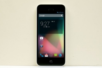Basic Bear и Bear Pro - клоны iPhone 5 и HTC One на базе Snapdragon 600 по смешной цене