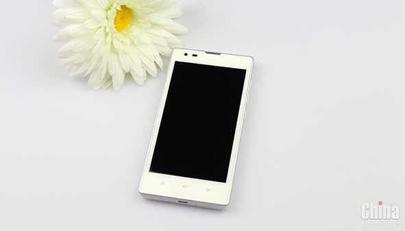 Фотообзор белой модели Xiaomi Redmi