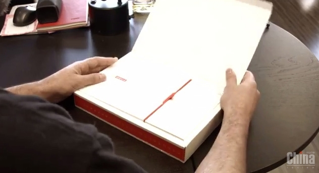 Стив Кондик показал упаковку смартфона OnePlus One (видео)