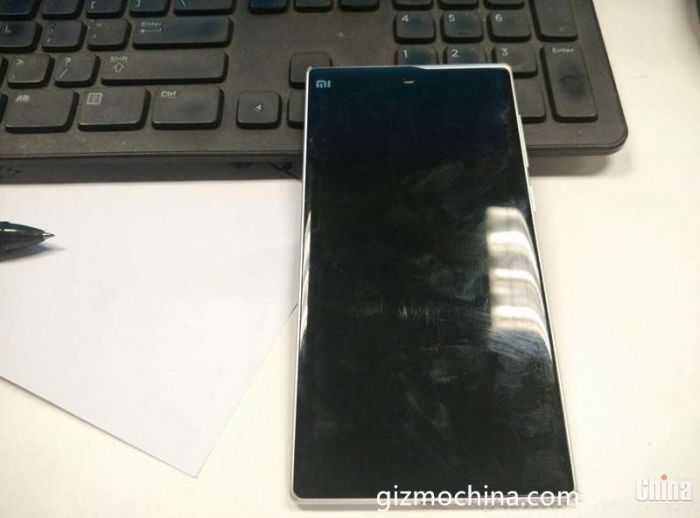 Шпионские фотографии нового смартфона Xiaomi
