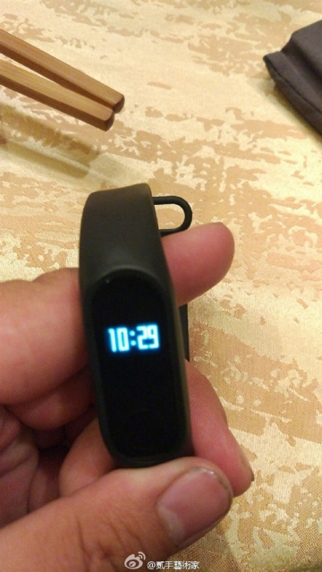 Фотообзор шпионских фото Xiaomi Mi Band 2