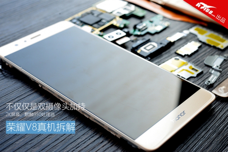 Фотообзор внутренностей Huawei Honor V8