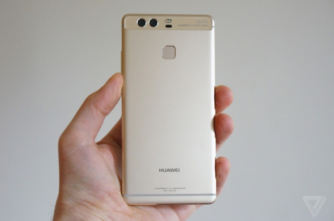 Следующий флагман Huawei Р10 получит сканер отпечатка пальца на передней панели