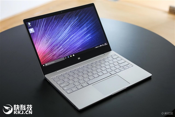 Xiaomi Mi Notebook Air с сегодняшнего дня в продаже