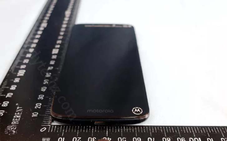 Смартфон Moto G6 Play показали на "живых" фотографиях
