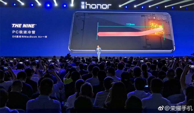 Официально представлен 6,95-дюймовый смартфон Honor Note 10