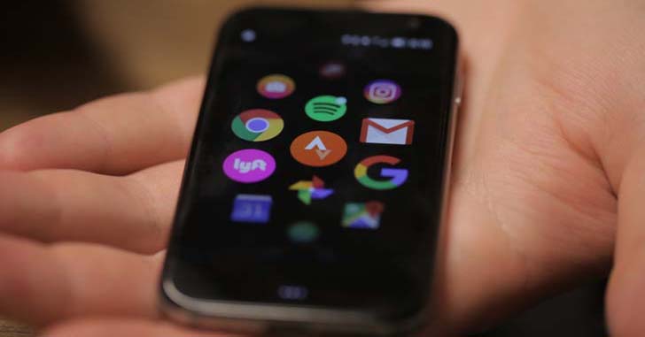 Миниатюрный смартфон Palm Phone показали на видео