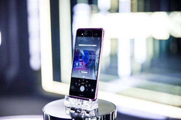 Состоялась премьера Vivo Nex Dual Display с двумя AMOLED-экранами