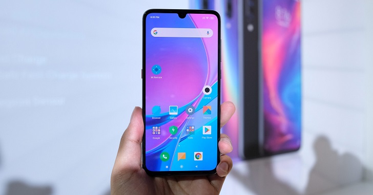 В Xiaomi Mi 9 теперь можно скрывать вырез