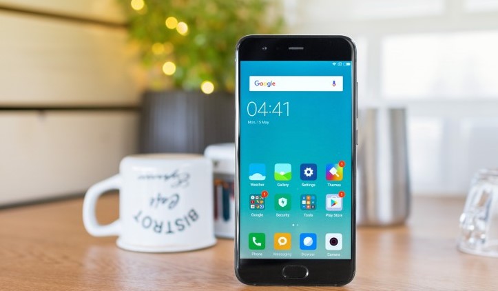 На смартфоне Xiaomi Mi 6 запустили десктопную операционку