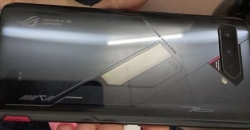 ASUS ROG Phone 5 замечен на реальной фотографии