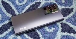 ZTE представила флагман с 24 ГБ оперативной памяти и накопителем на 1 ТБ