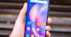 Легендарные смартфоны Xiaomi останутся без MIUI 12.5