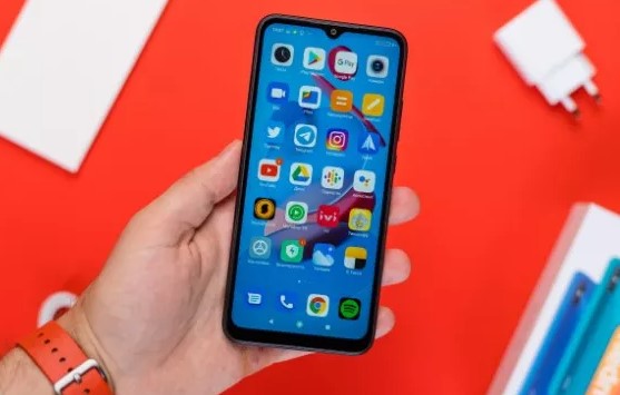 Xiaomi выпустила большое обновление для дешевого старого смартфона