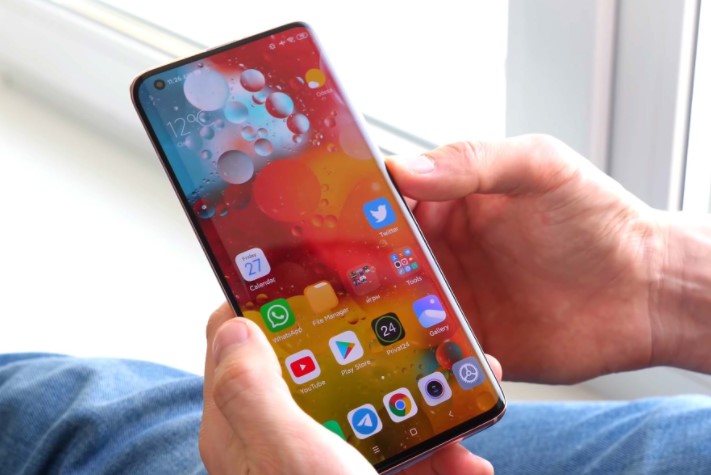 Xiaomi прокомментировала скандал с замедлением смартфонов