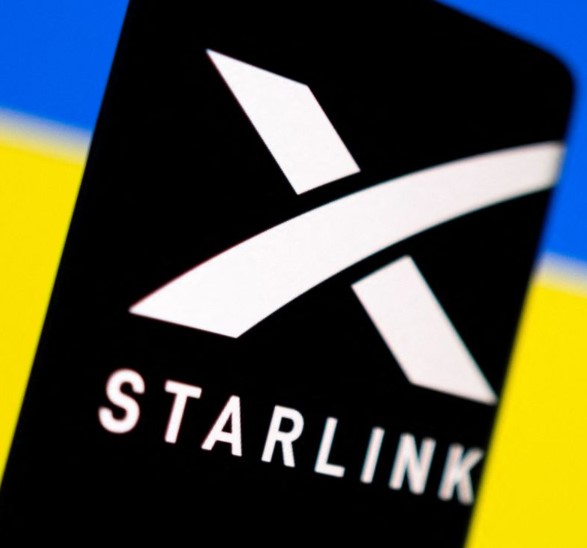 Цены на интернет Starlink  в Украине упали почти в два раза