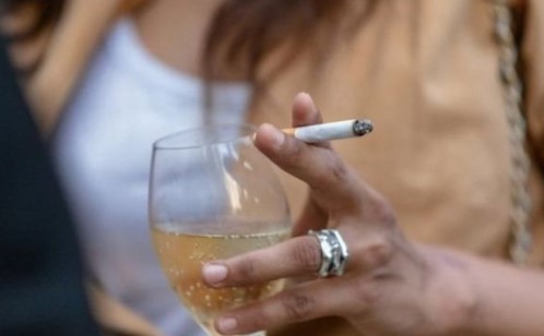 Сигареты и алкоголь могут стать дефицитом