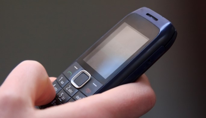 Українці відмовляються від смартфонів: названо 3 переваги кнопкових телефонів