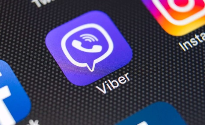 Шахраї почали красти гроші українців через шкільні чати в Viber та Telegram