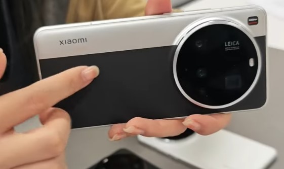 Xiaomi 15 Ultra показали "наживо" і протестували його камеру