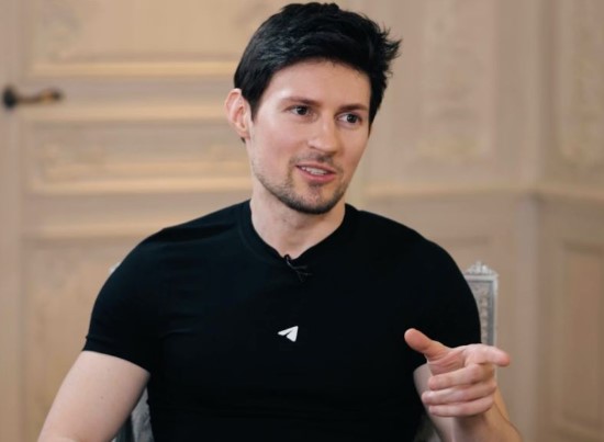 Павло Дуров розповів, чому не користується смартфоном