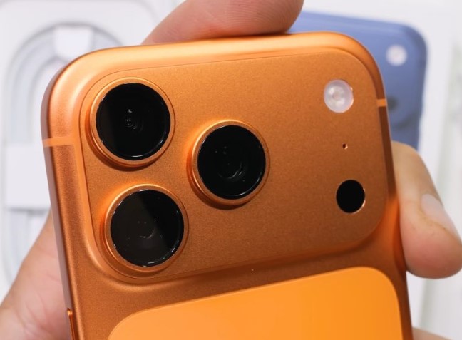 iPhone Air та 17 Pro скинули з висоти 60 метрів