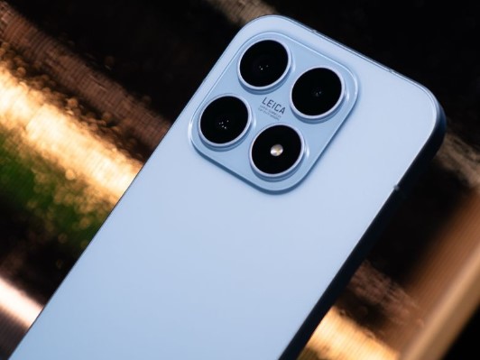 Xiaomi 17 демонструє рекордну для свого розміру автономність