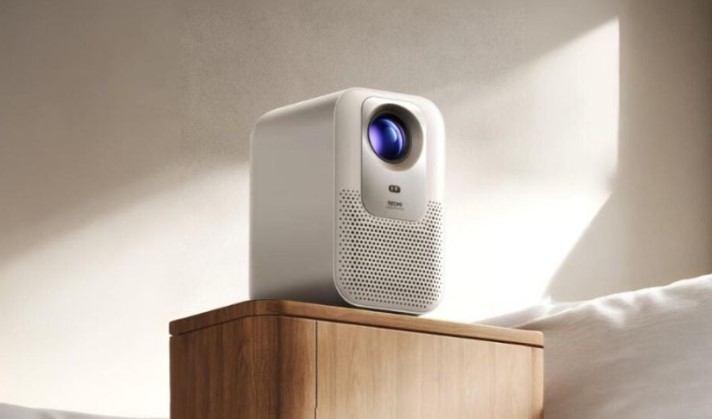 Redmi показала Projector 4 - недорогий Full HD-проектор з діагоналлю до 120 дюймів