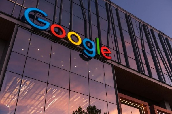 Google звинуватили у стеженні за користувачами через нейромережу