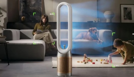 Новий вентилятор Dyson очищує повітря і «доглядає» власника